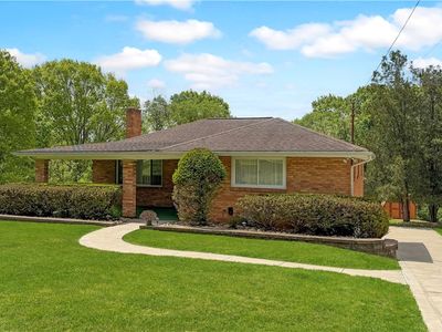 39 Greenview Dr