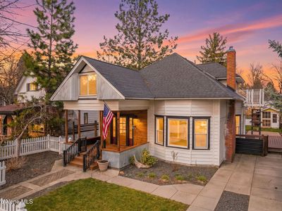 921 E Front Ave