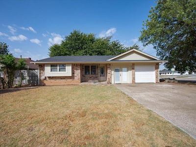1209 Lawton