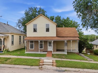 26 N Seneca Ave