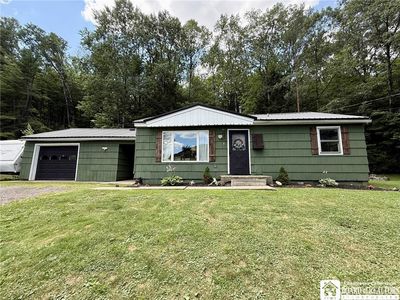46 Chris Dr