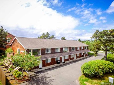 1515 Ocean Beach Blvd N