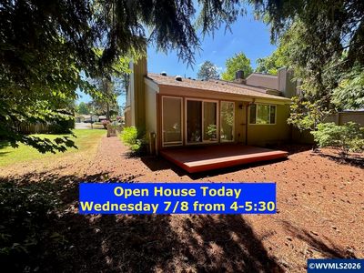 1889 Lexington Cir SE