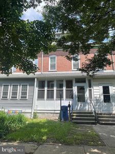 42 3rd Ave