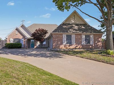 9216 N 130th East Ct