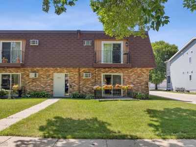 2575 Pacific Dr S APT 301