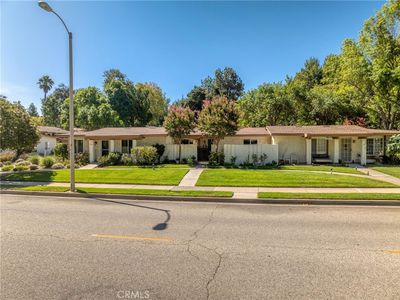 19368 Avenue Of The Oaks