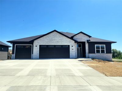 648 Rock Ridge Dr