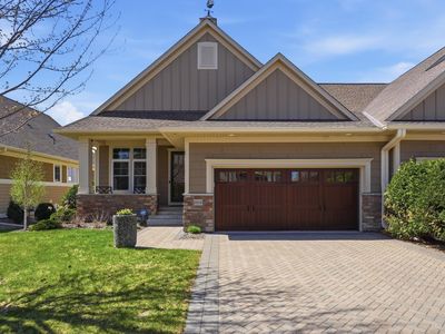 8808 Lake Riley Dr