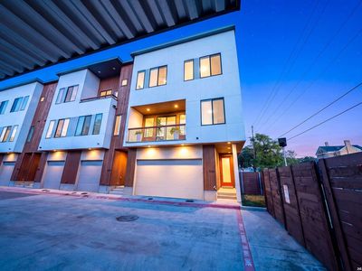 102 Tendick St Unit 806