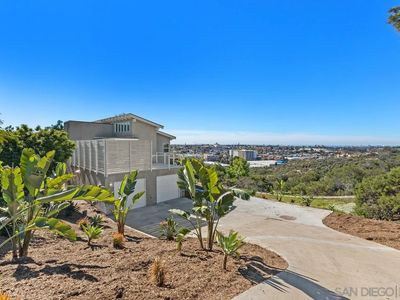 700 Selma Pl