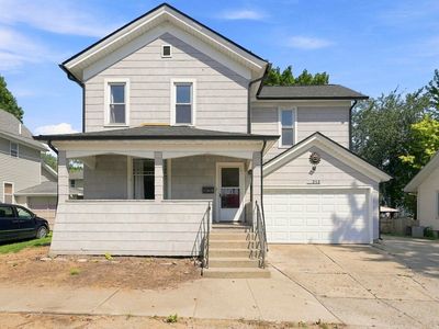 212 W 6th St