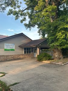 1400 Reeves Ave