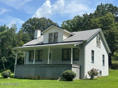 863 Giles Hollow Rd