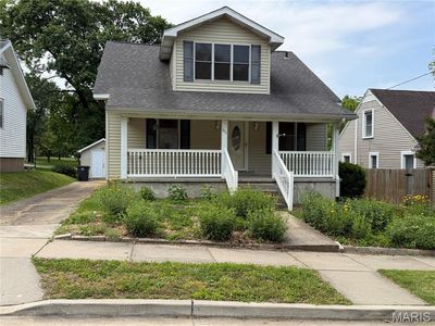 1411 Rose St