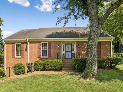 4327 Belmont Park Ter