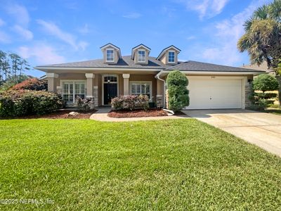 680 LADY LAKE Road W