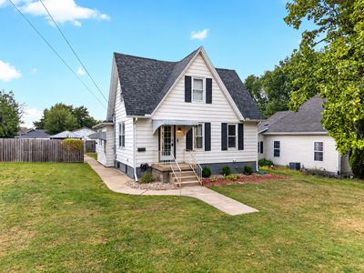 1008 Painter St