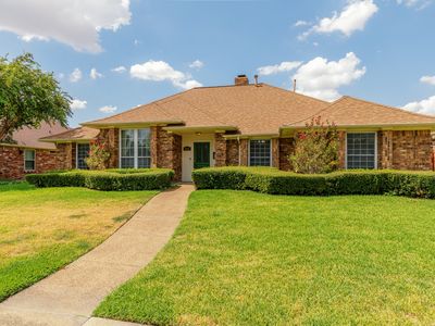 2526 Willowdale Dr