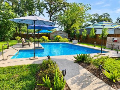 4010 Brookwoods Dr