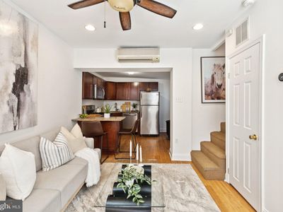 525 Fitzwater St APT 4