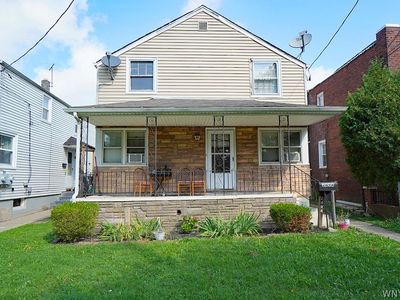 2494 Grand Ave