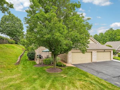 8520 Sundial Ln