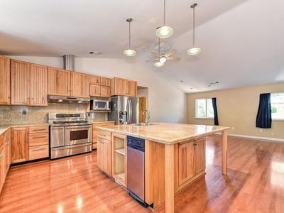 770 Washington Irving Dr