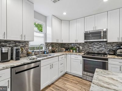 30 Bryn Mawr Ave