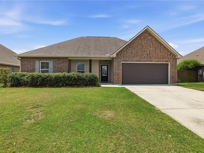 827 White Pine Dr