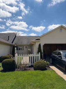 Property at 716 Bent Creek Dr, Wadsworth, OH