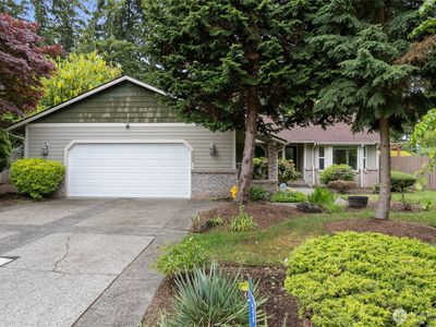 3334 Mercedes Drive NE