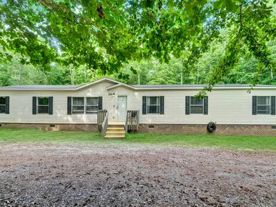 Property at 225 Tanglewood Way, Gray Court, SC