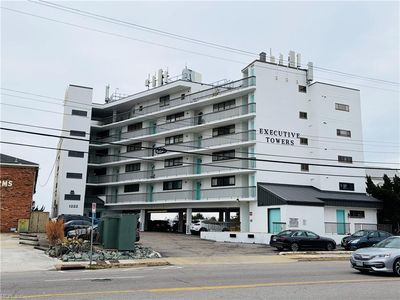 1222 E Ocean View Ave APT 204