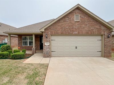 737 Christian Ln