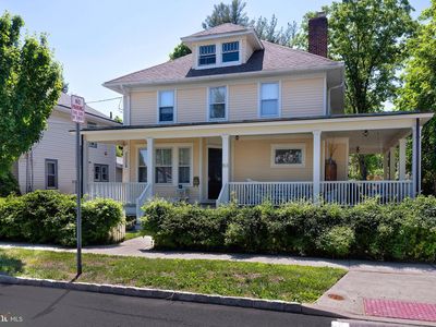113 W Prospect St