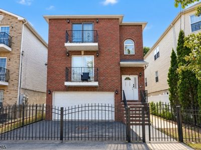 366-368 14Th Ave