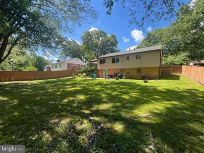 5014 Woodford Ln