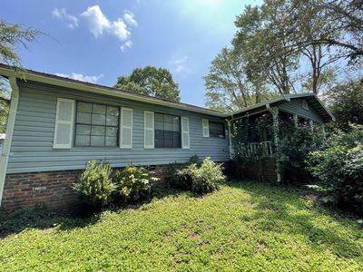 402 Long St