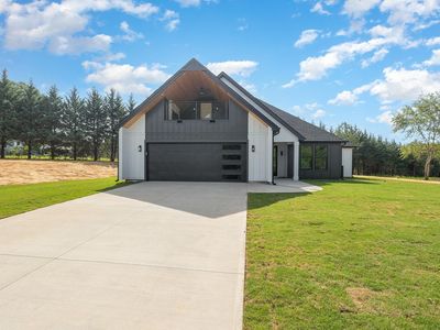 215 Moore Rd