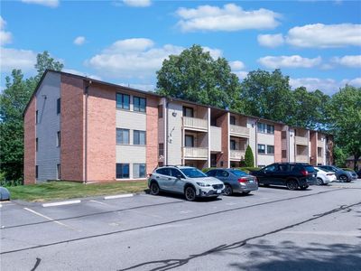 1137 1/2 Hartford Ave APT 5B