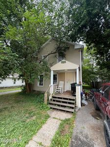 32 Prospect Street
