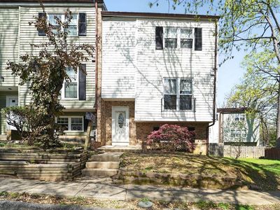 26 Maple Hollow Ct