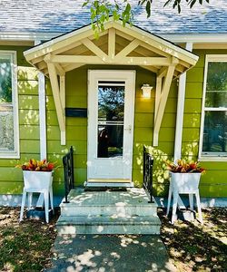 505 W Grimes Ave