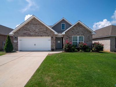 628 Magnolia Place Ln SW