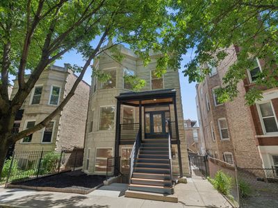 2647 W Walton St #1