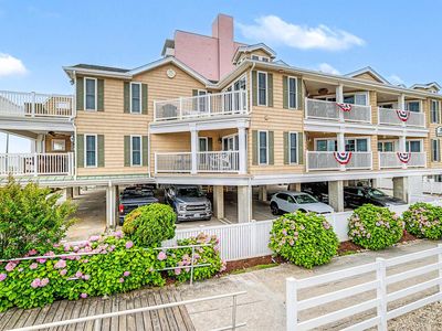 1500 Boardwalk Unit 101