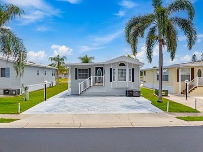 2049 Crystal Lake Dr #2049
