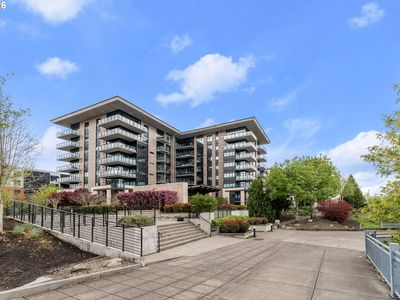 1830 NW Riverscape St APT 407