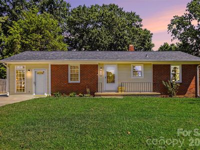 105 Marine Dr